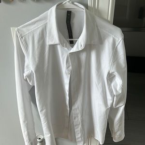 Lulu lemon men’s white medium button down. Worn a few times in good condition